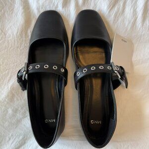 BNWT Mango MNG Studded Buckle Flats with Square Toe - Size 39/8.5